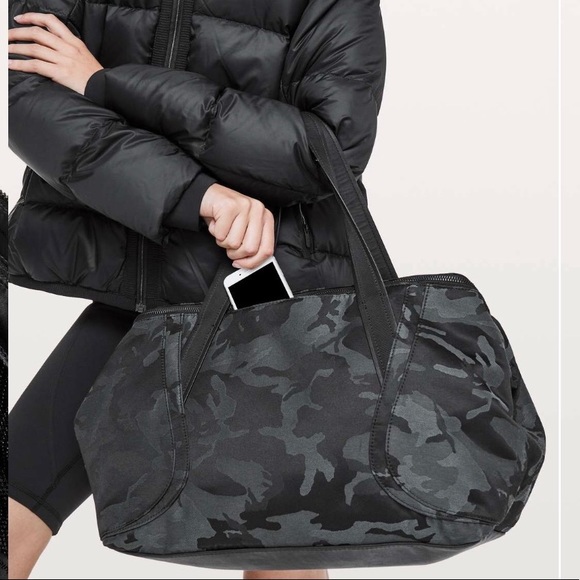 lululemon athletica Handbags - Lululemon Out of Range Bag